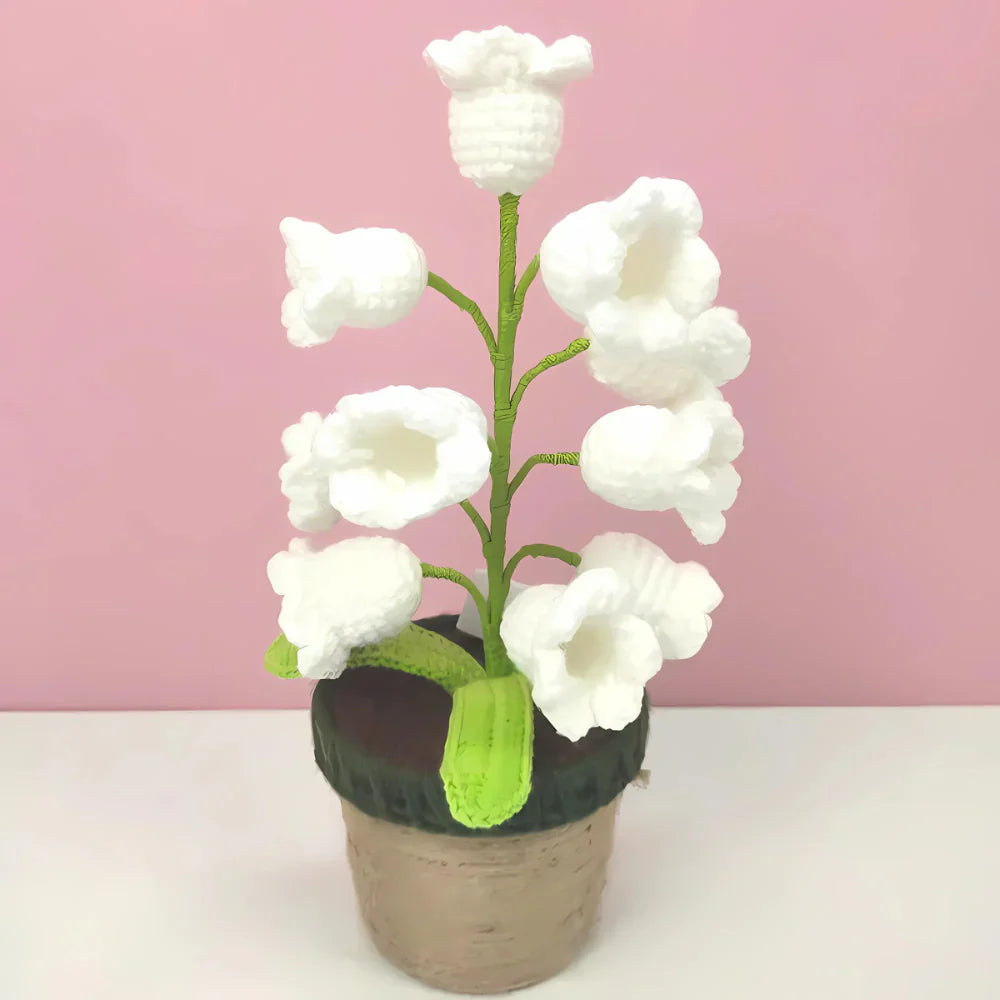 LumiBloom™ Floral Crochet Lamp