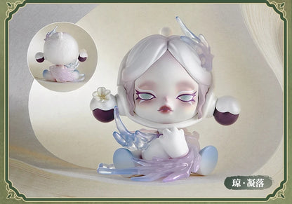 ShadowPull™ Mystery Figure Box
